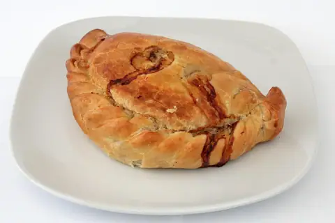 Lynnes Bakery photo 3